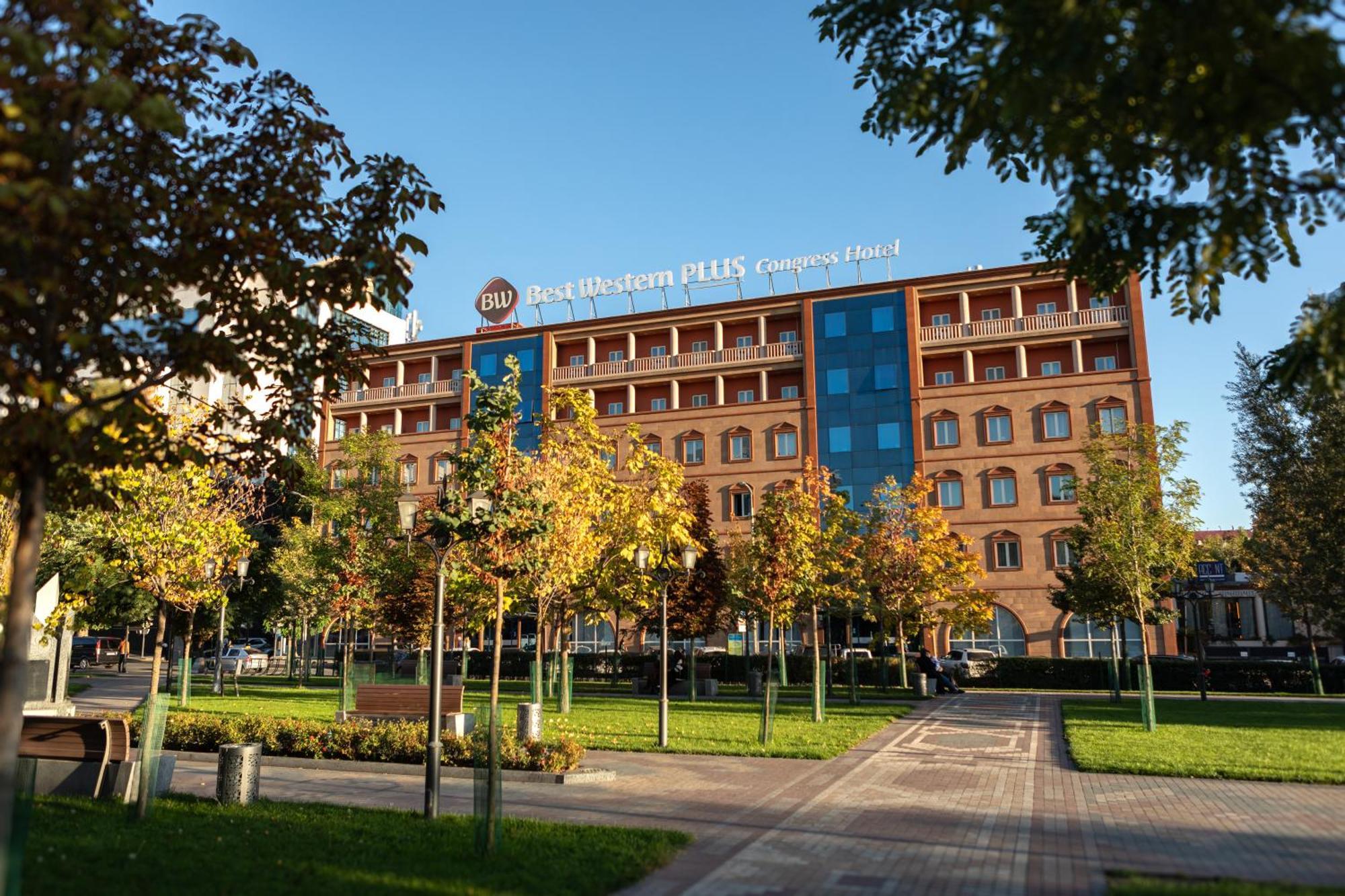 Best Western Plus Congress Hotel Yerevan Exterior photo