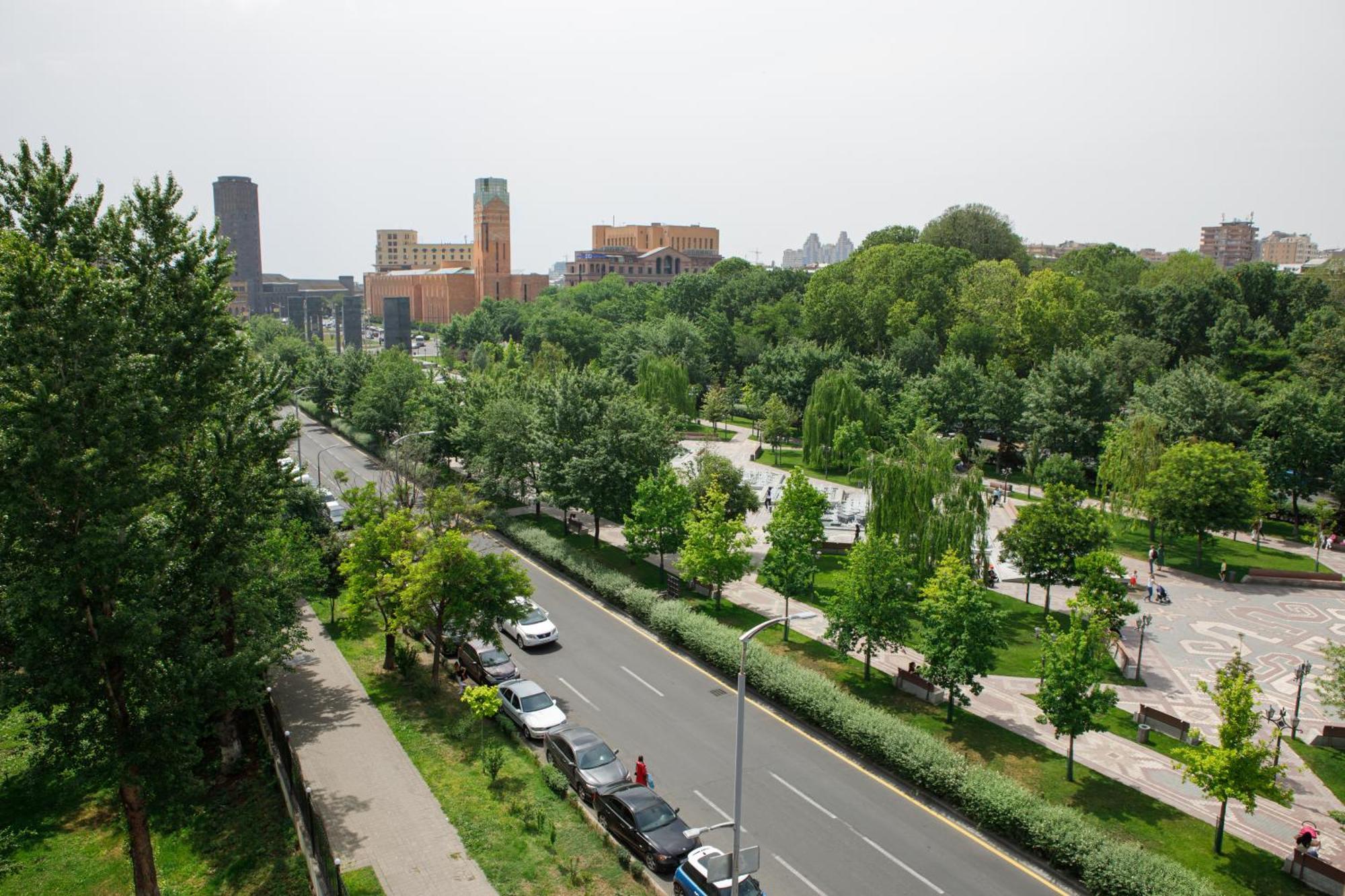 Best Western Plus Congress Hotel Yerevan Exterior photo